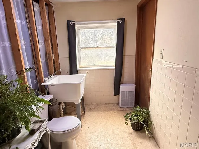 $329,900 | 9262 Aa Route, Farmington, MO 63640