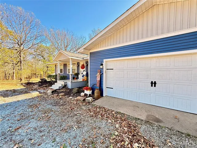 $329,900 | 9262 Aa Route, Farmington, MO 63640