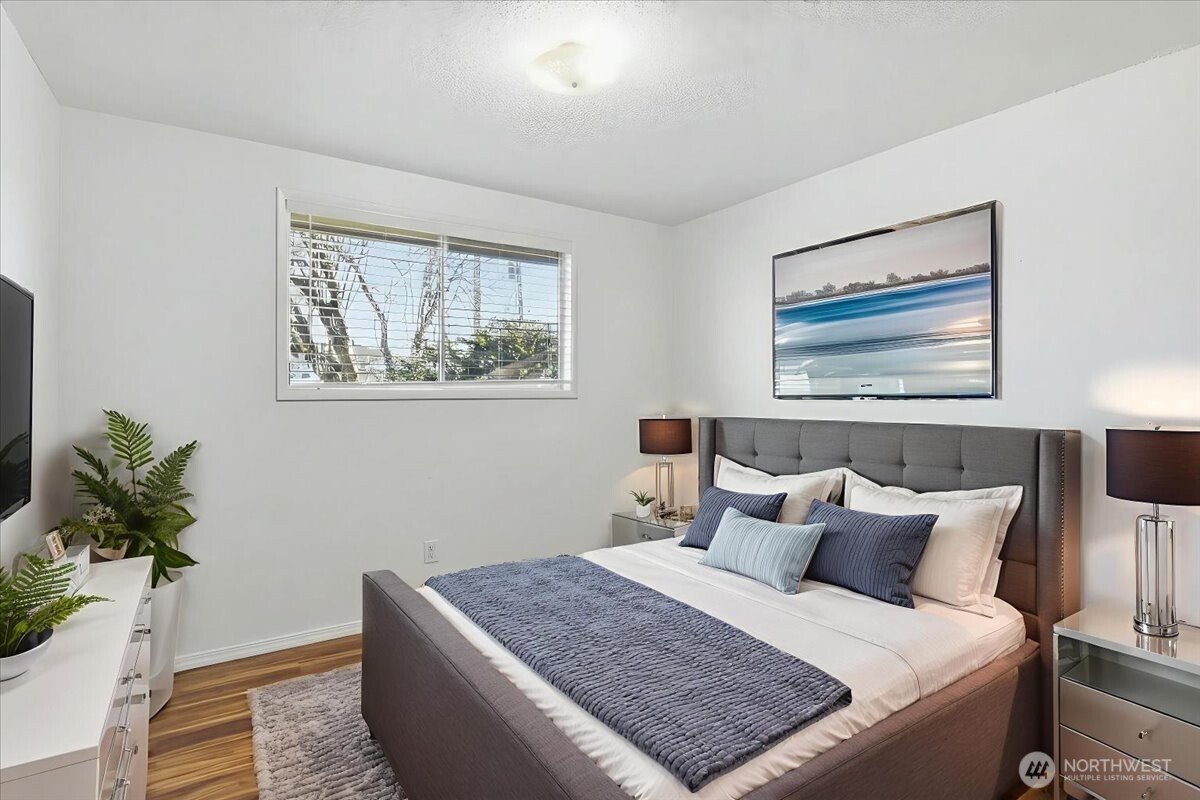 1107 South Spruce Street Burlington, WA 98233 - Photo 6 of 12