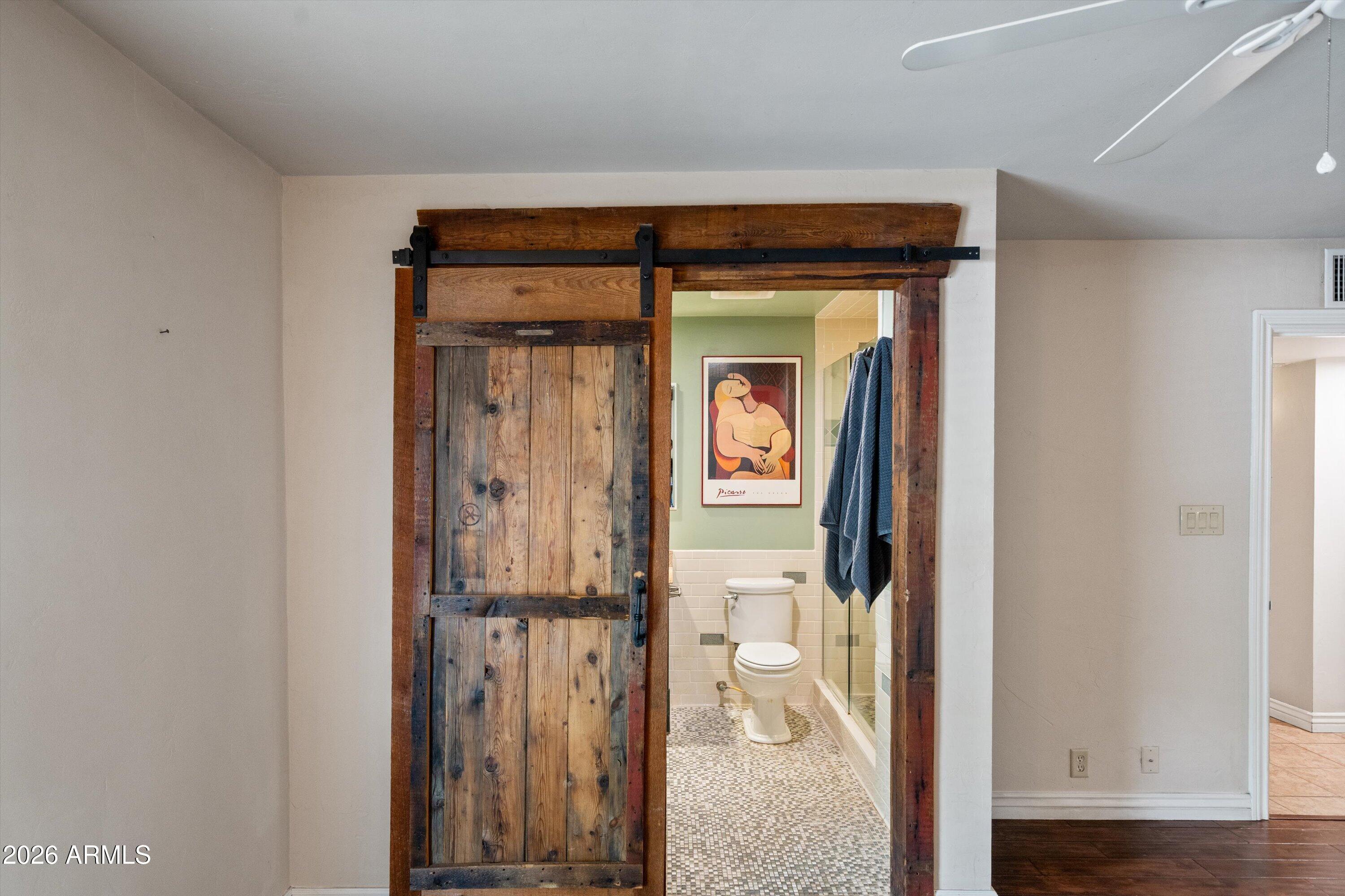 5525 North 12th Street Phoenix, AZ 85014 - Photo 27 of 59 40-Primary Bathroom 2