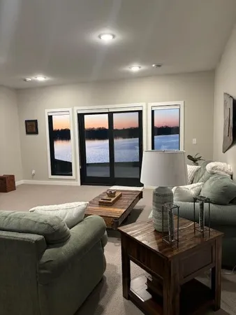 $1,600,000 | 660 East Lake Cowdry Road, Alexandria, MN 56308