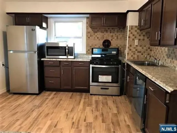 $2,500 | 419 Parker Avenue, Hackensack, NJ 07601