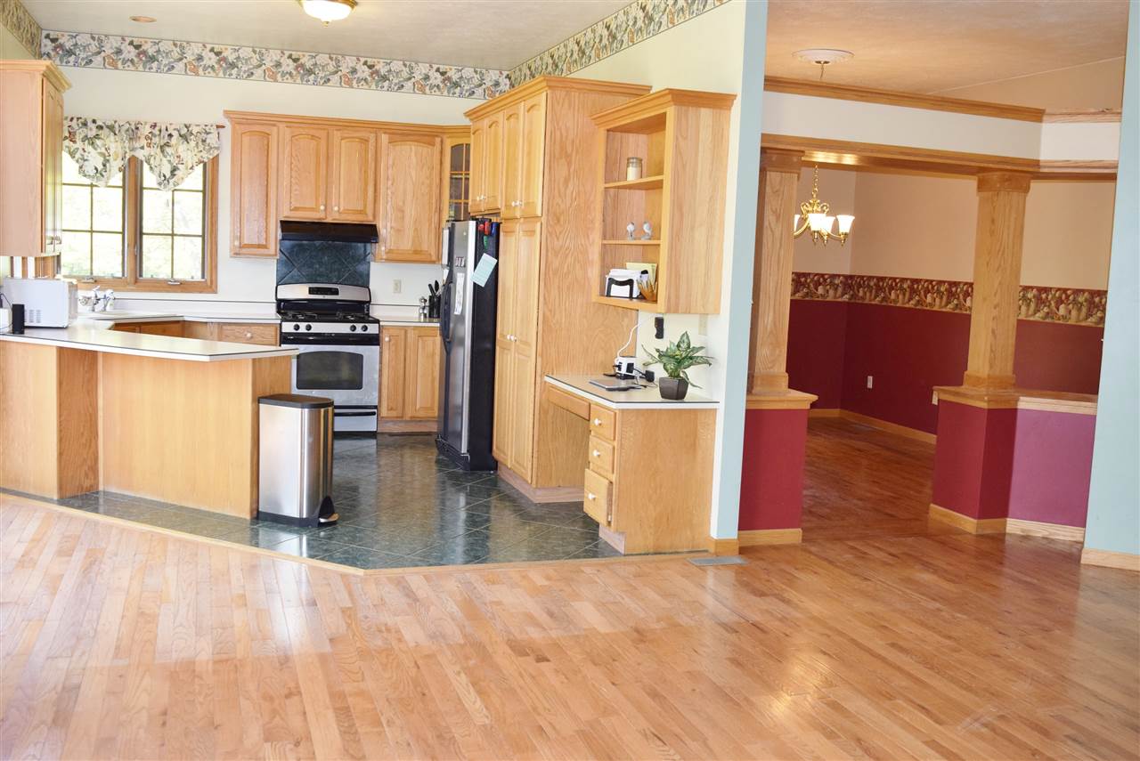 1127 North Nofsinger Road Metamora, IL 61548 - Photo 6 of 36 Gallery Image 6