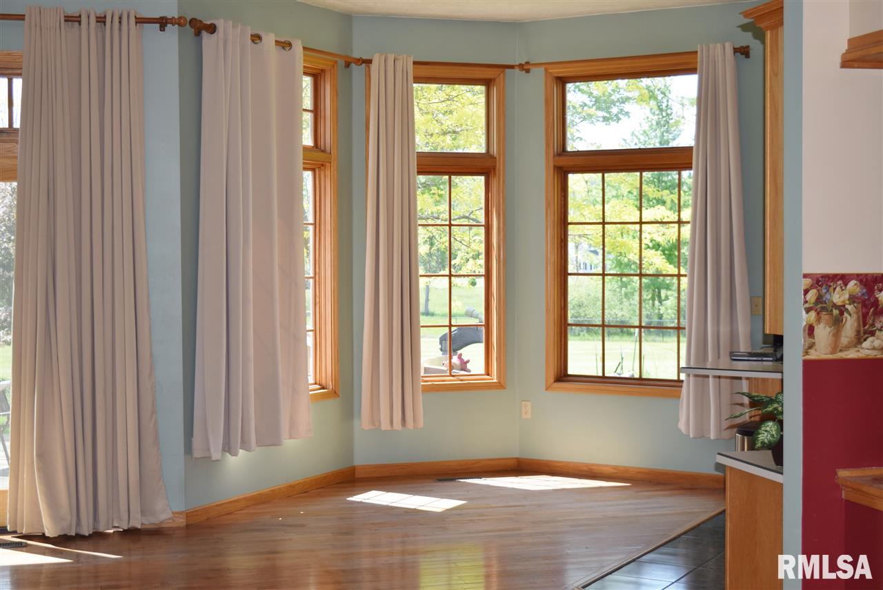 1127 North Nofsinger Road Metamora, IL 61548 - Photo 8 of 36 Gallery Image 8