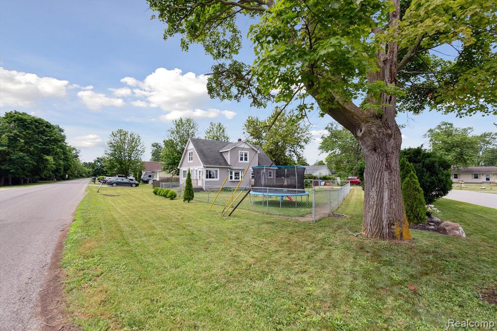 4357 Dewey Road Newport, MI 48166 - Photo 39 of 41 Gallery Image 39