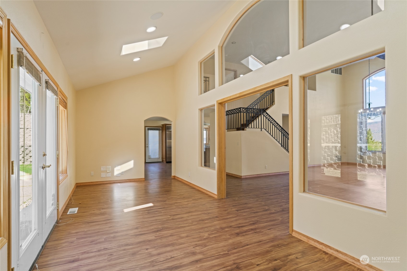8 Valley View Park Road Omak, WA 98841 - Photo 9 of 40 a view of a hallway view with wooden floor and staircase