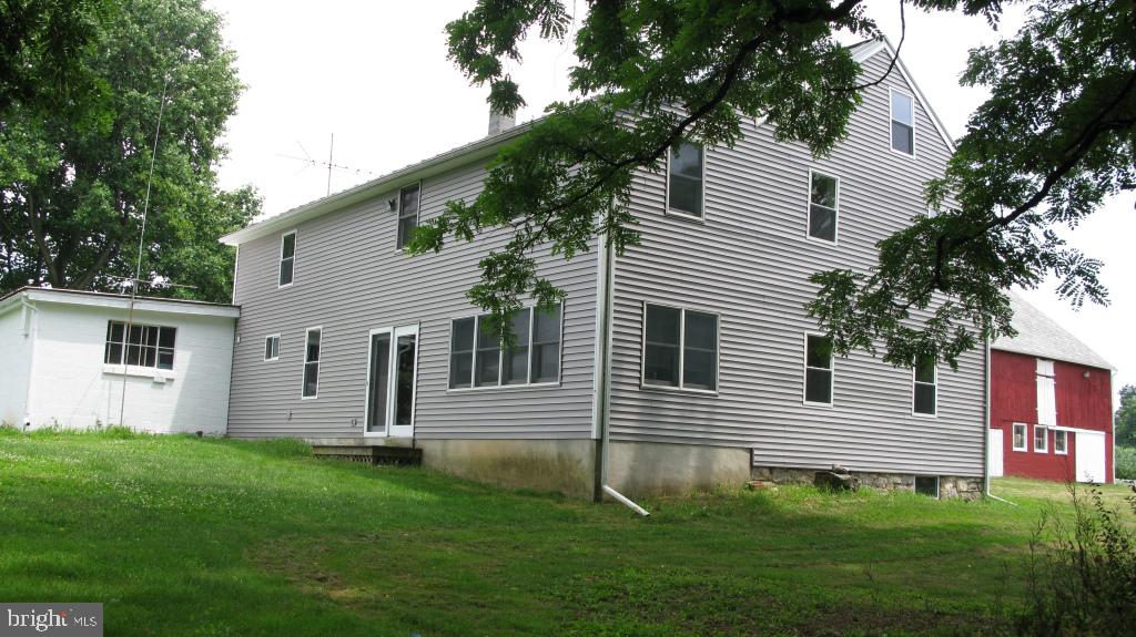 1726 Auction Road Manheim, PA 17545 - Photo 4 of 55