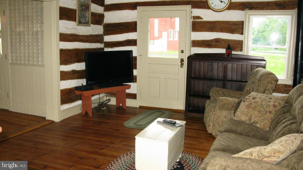1726 Auction Road Manheim, PA 17545 - Photo 6 of 55