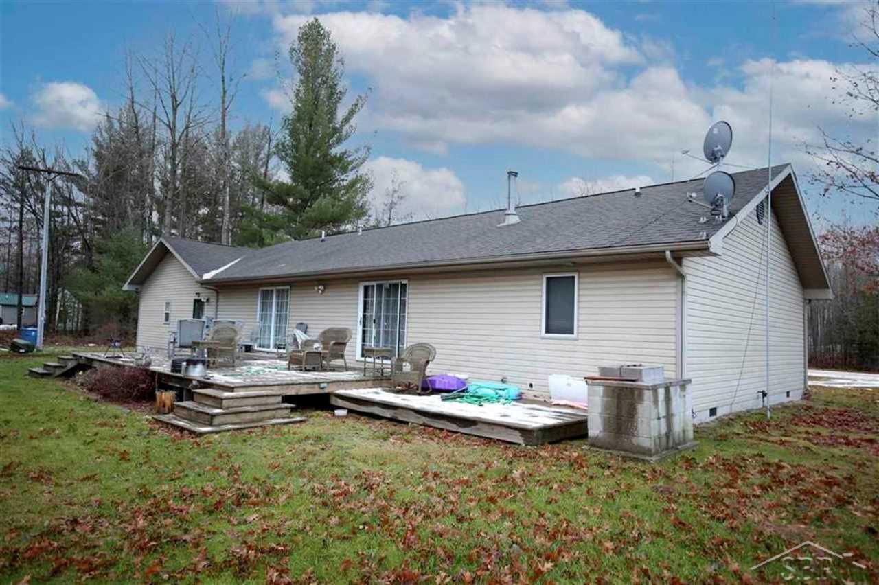 1787 Long Road Beaverton, MI 48612 - Photo 26 of 35
