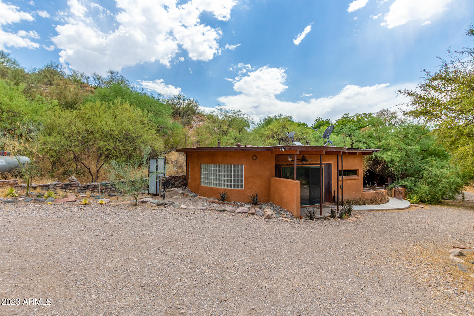 88981 East Aravaipa Road Winkelman, AZ 85192 - Photo 2 of 40 01 - Aravaipa Rd