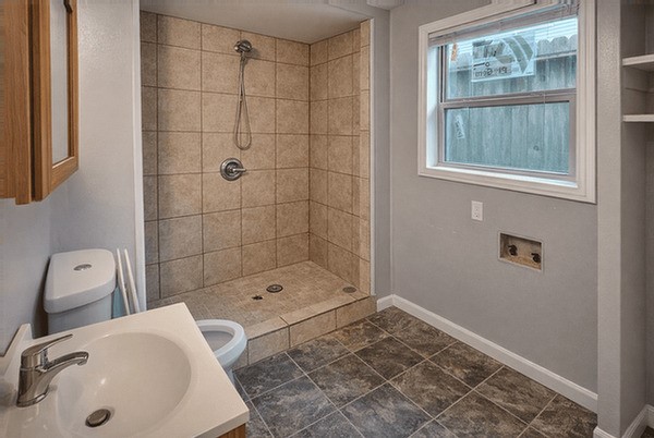 511 West Cleveland Street, Unit 5 Alvin, TX 77511 - Photo 5 of 10