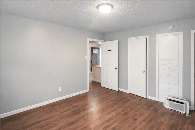 $850 | 511 West Cleveland Street, Unit 5, Alvin, TX 77511