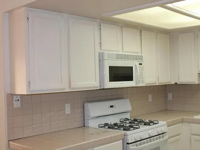 $3,190 | 1131 Campbell Street, Unit 212, Glendale, CA 91207