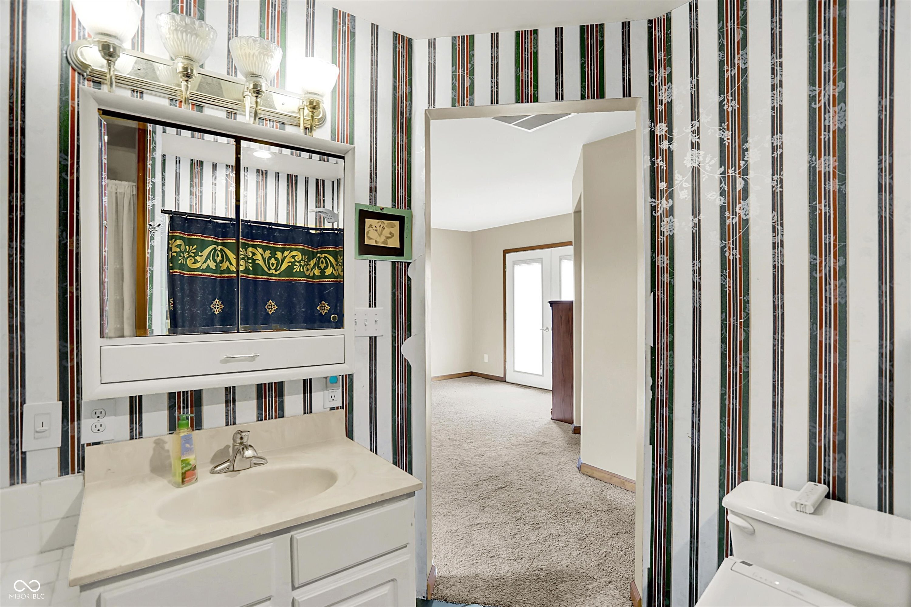 3365 Virginia Street Columbus, IN 47203 - Photo 13 of 31 Gallery Image 13