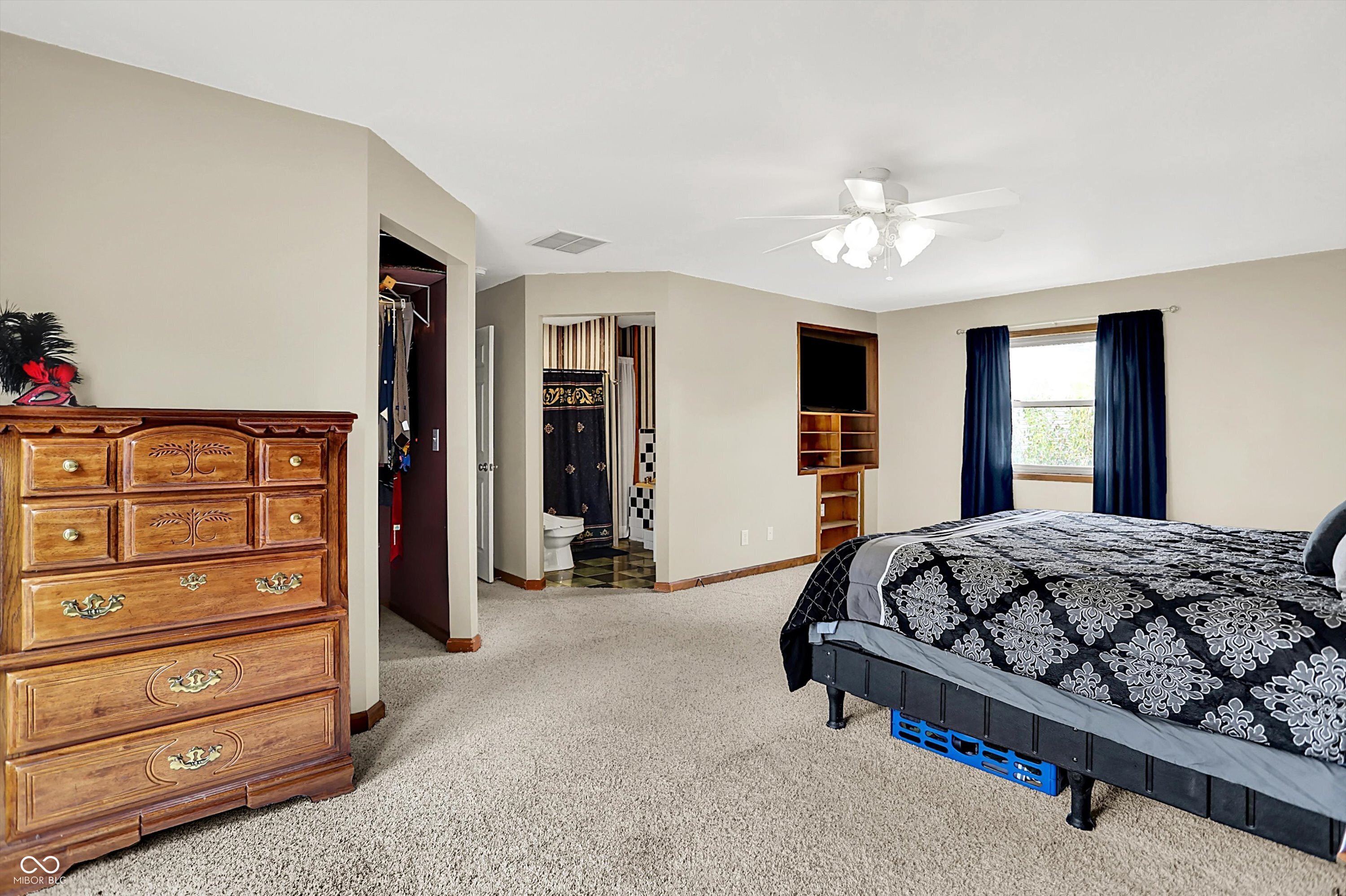 3365 Virginia Street Columbus, IN 47203 - Photo 10 of 31 Gallery Image 10