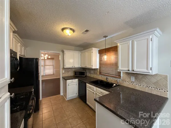 $1,950 | 7809 Glencannon Drive, Charlotte, NC 28227