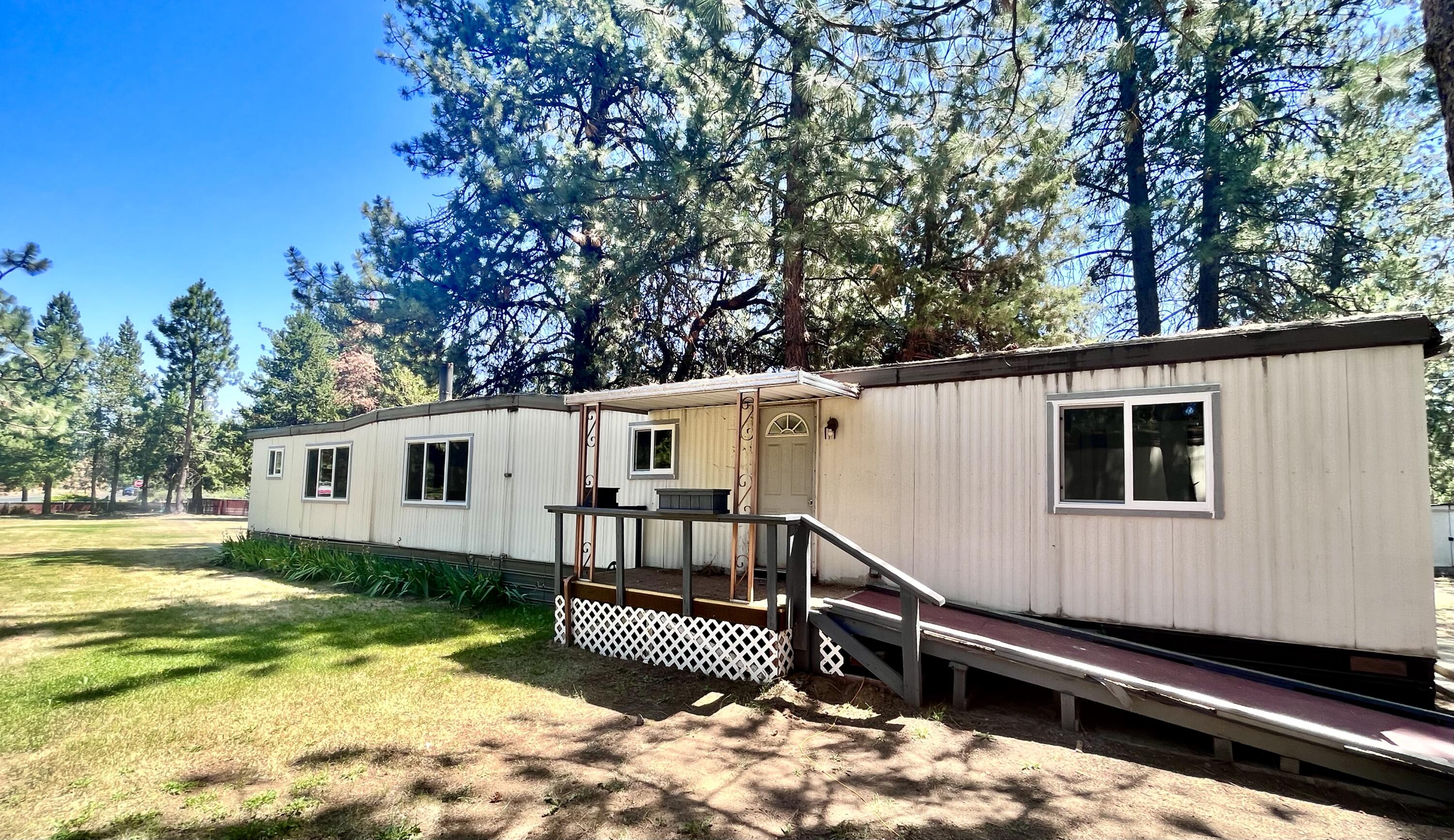 60311 Cheyenne Road, Unit 15 Bend, OR 97702 - Photo 22 of 24 IMG_3961