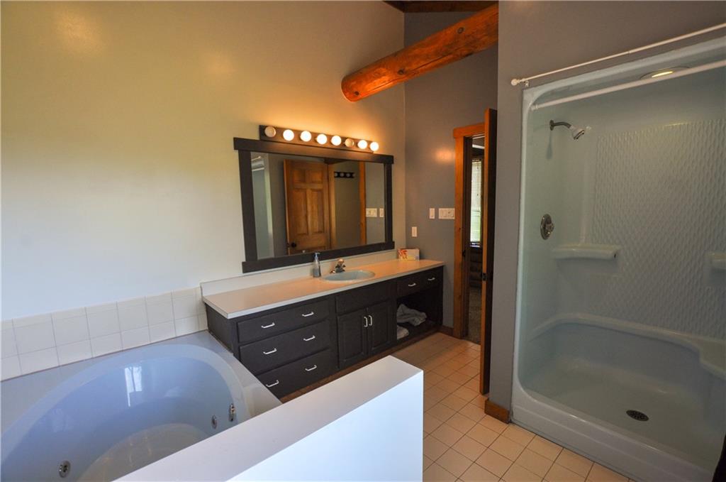 241 Logan Road Valencia, PA 16059 - Photo 14 of 24