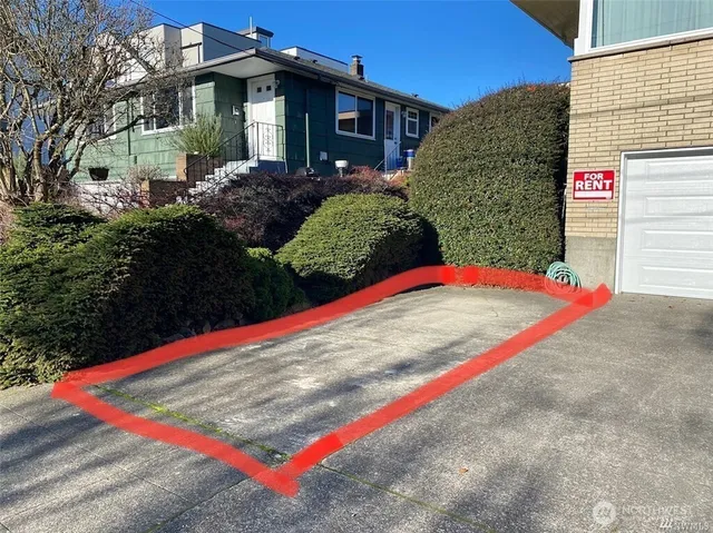 $1,950 | 1726 Northwest 63rd Street, Unit 1728, Seattle, WA 98107