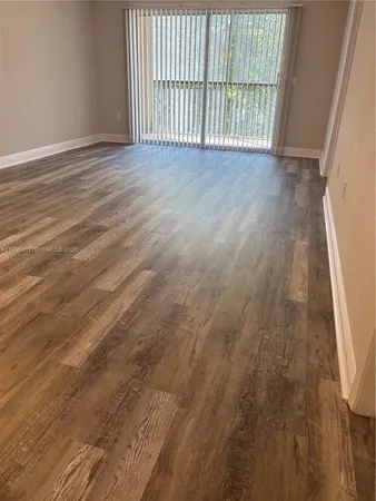 $1,950 | 1650 Southwest 124th Terrace, Unit 303D, Pembroke Pines, FL 33027