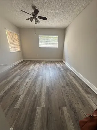 $1,950 | 1650 Southwest 124th Terrace, Unit 303D, Pembroke Pines, FL 33027