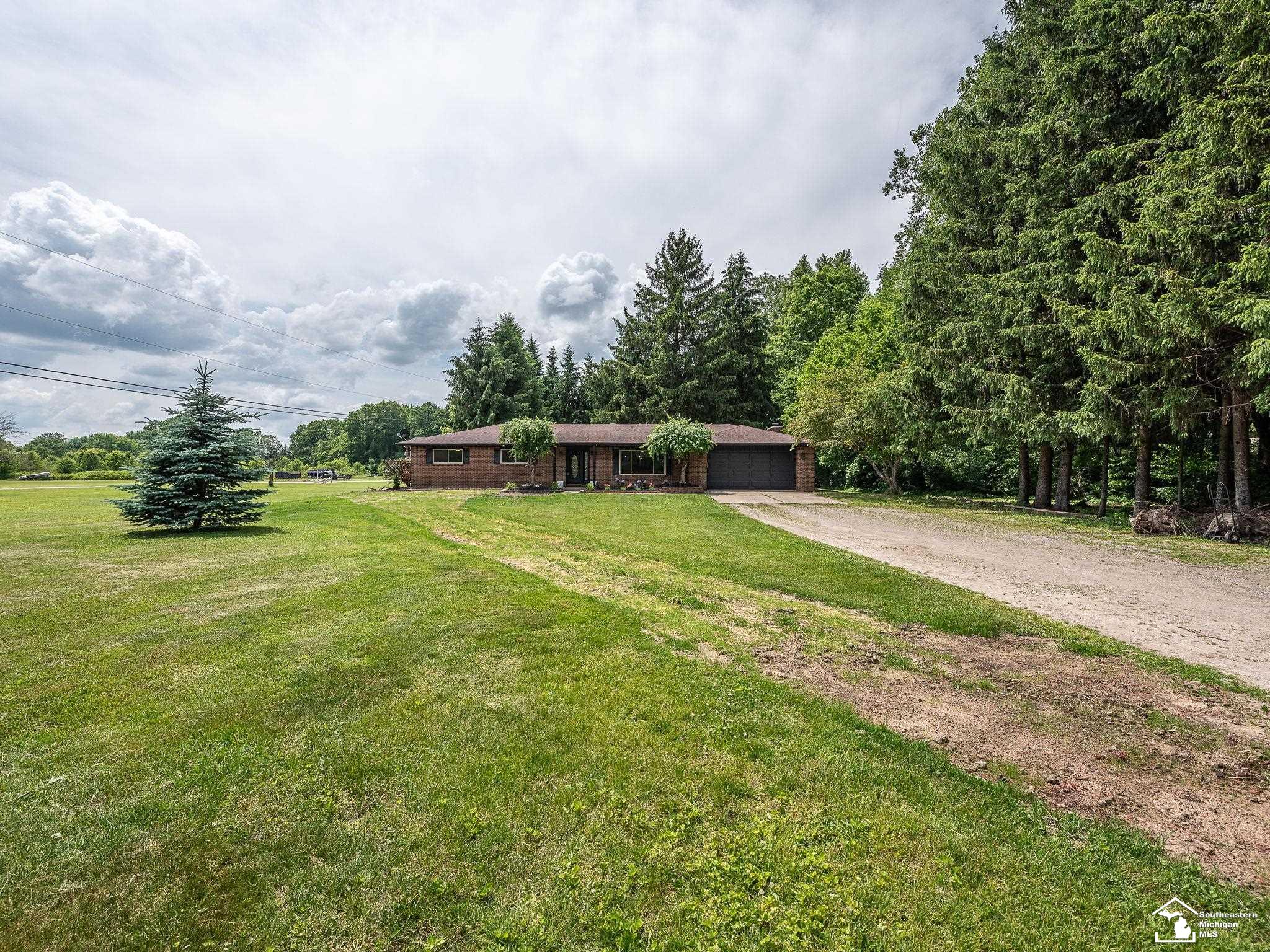 10015 Secor Road Temperance, MI 48182 - Photo 27 of 40