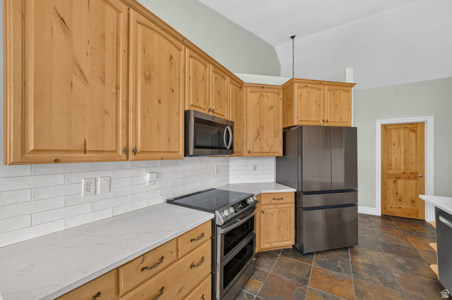 7422 North Castle Rock Road Eagle Mountain, UT 84005 - Photo 6 of 42
