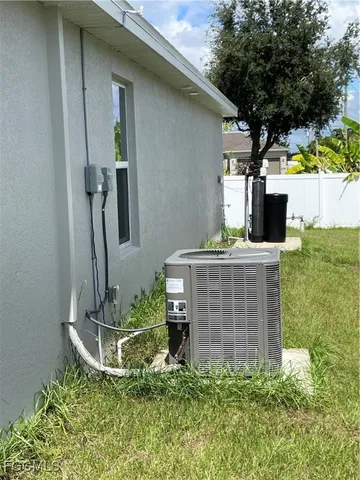 $1,900 | 2805 Northwest 6th Terrace, Cape Coral, FL 33993