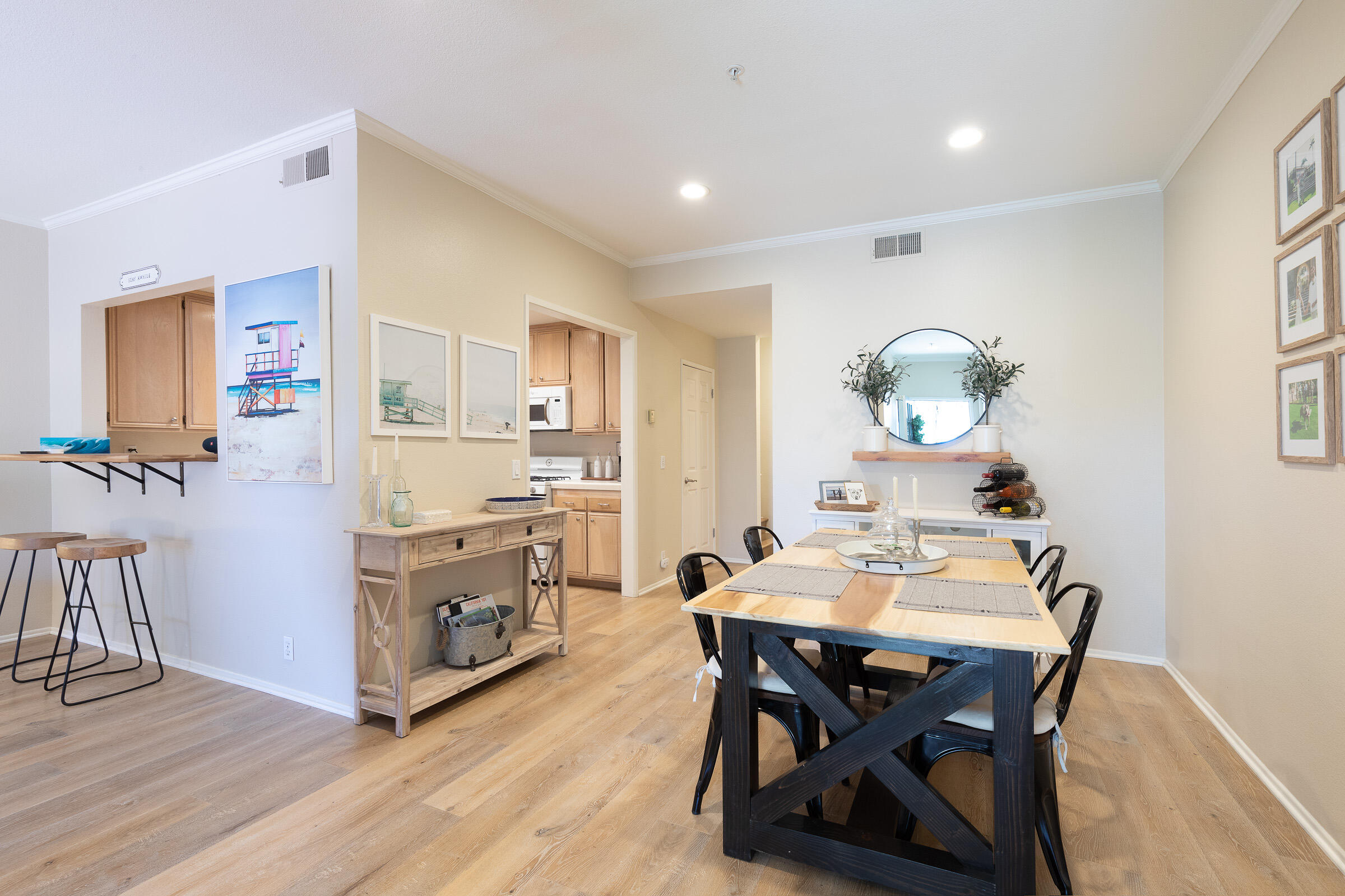 4515 Carpinteria Avenue, Unit G Carpinteria, CA 93013 - Photo 7 of 19 06-dining-0022-Edit