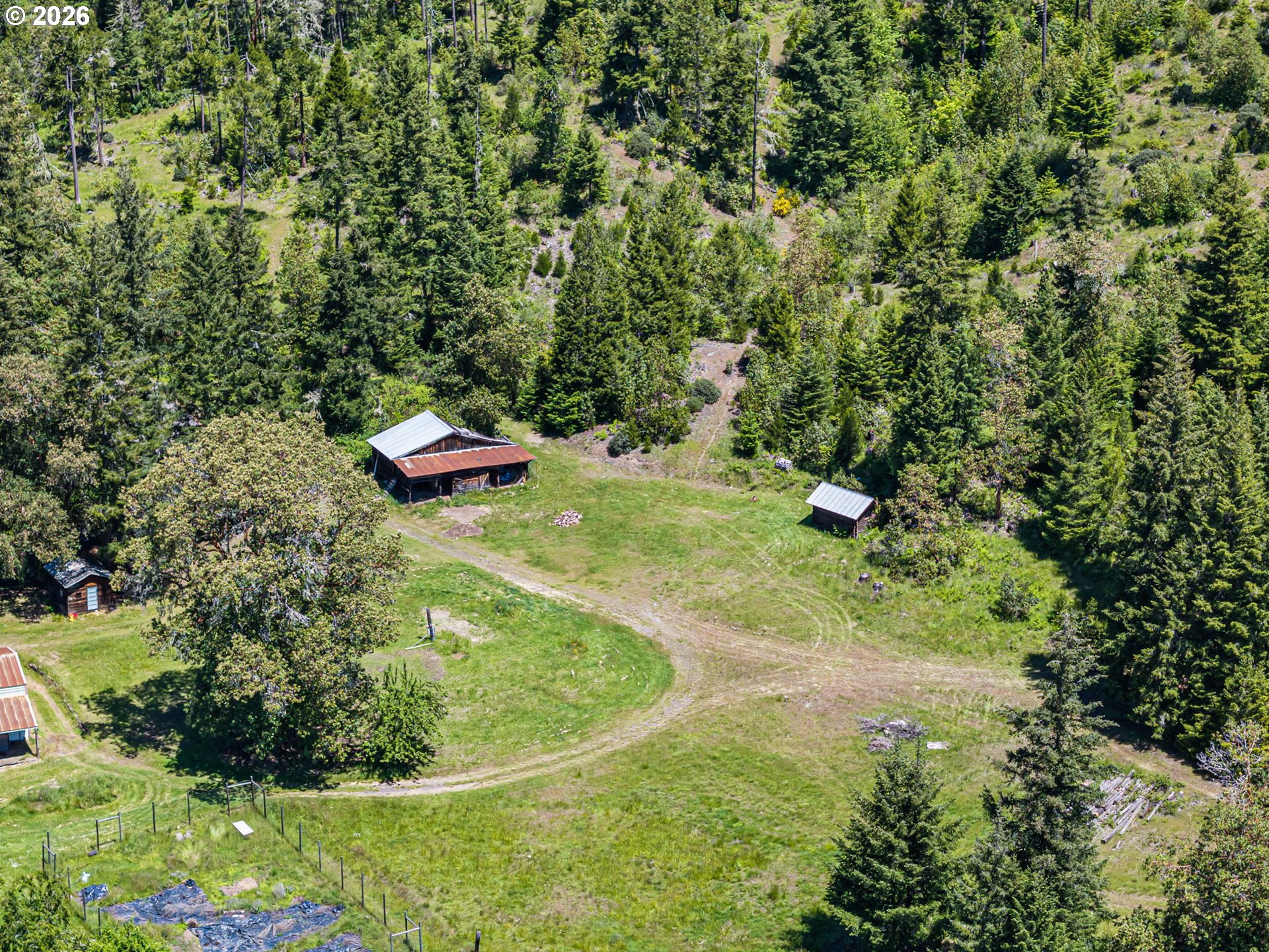 77521 Brock Road Oakridge, OR 97463 - Photo 35 of 48 a view of a backyard