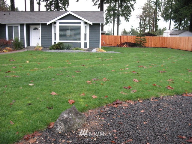 2794 Erlands Point Road Northwest Bremerton, WA 98312 - Photo 3 of 15 Gallery Image 3