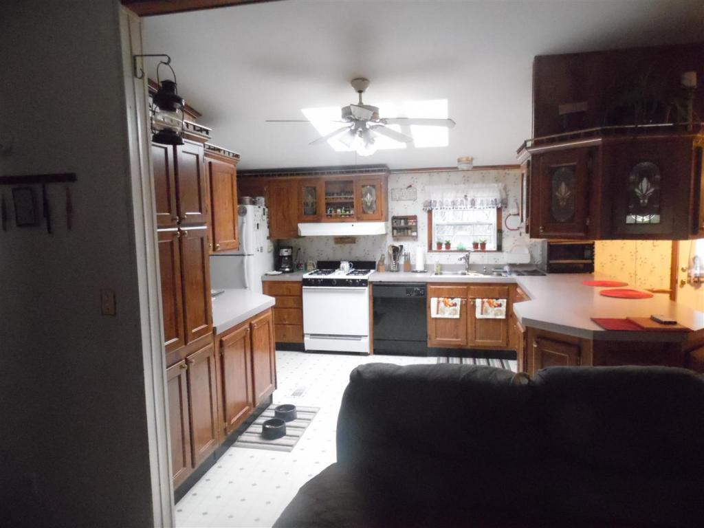 576 Province Road Belmont, NH 03220 - Photo 4 of 8