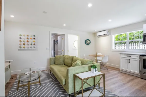 $3,800 | 311 Amelia Street, Unit 1, Key West, FL 33040