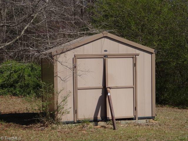 5965 Union Grove Church Road Seagrove, NC 27341 - Photo 16 of 16 Gallery Image 16