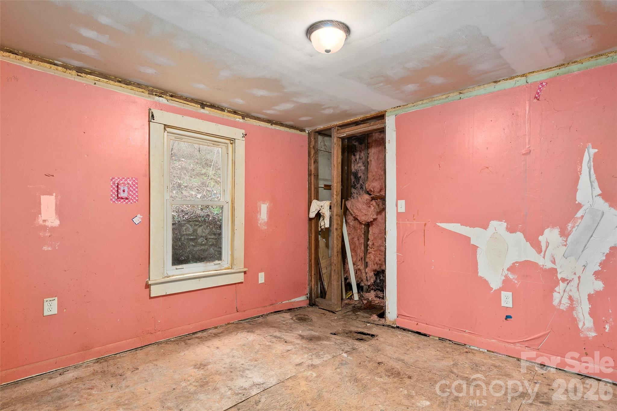 75 Travis Street Clyde, NC 28721 - Photo 10 of 15