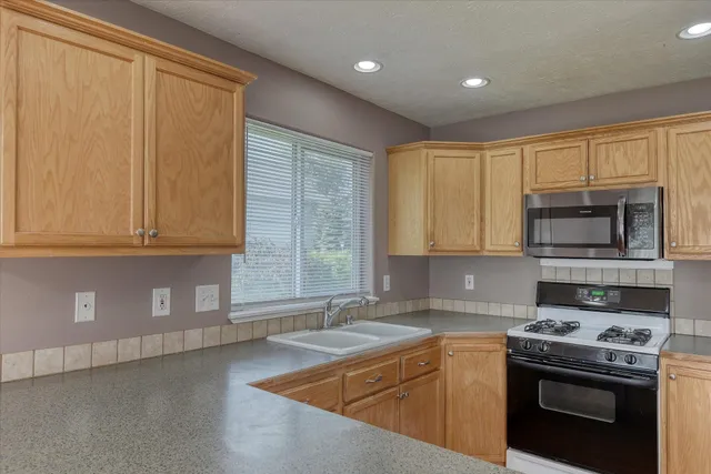 $645,000 | 16805 North Mayfair Drive, Unit 16807, Colbert, WA 99005