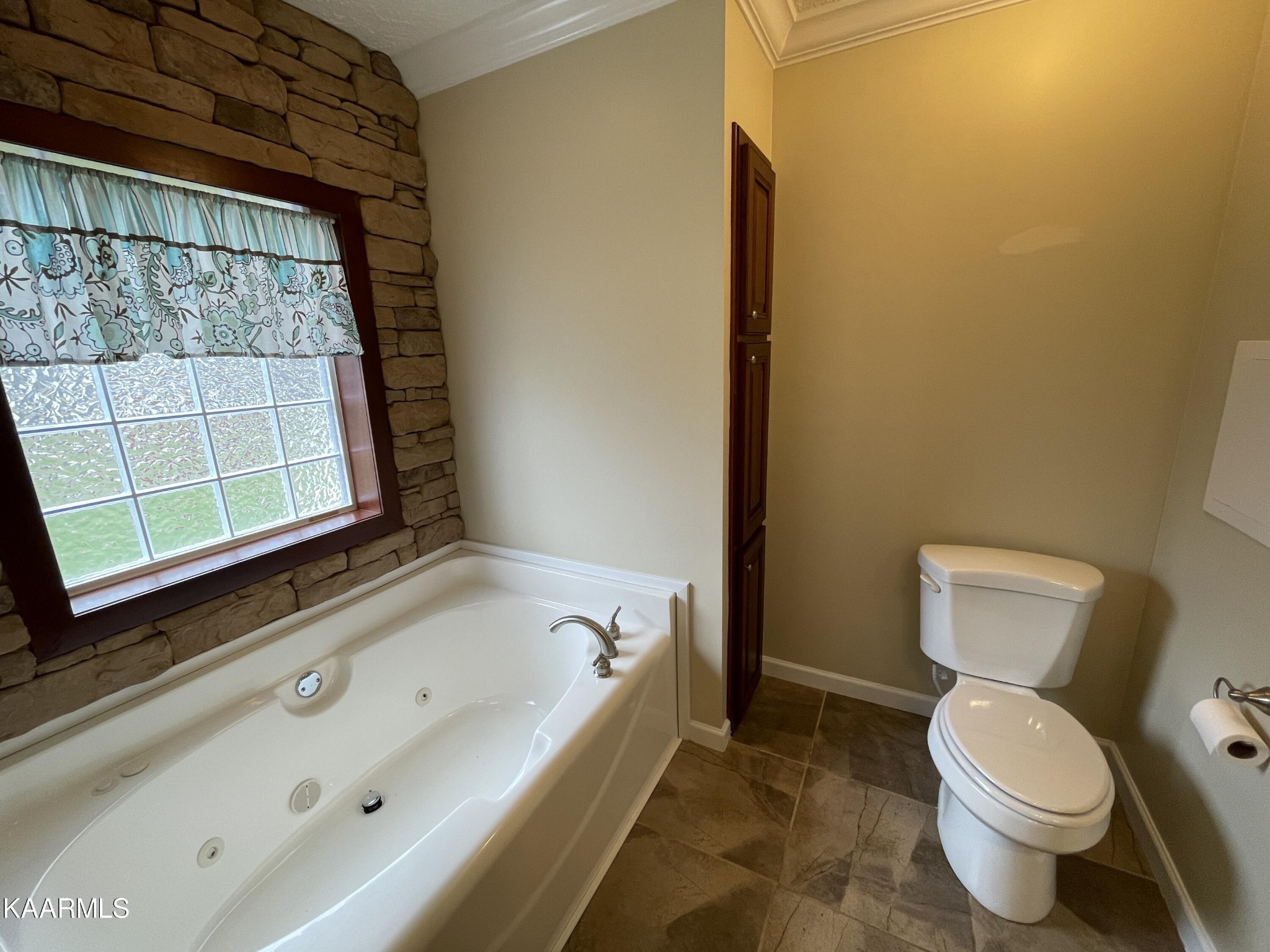 114 George Young Road Jamestown, TN 38556 - Photo 21 of 25 a bathroom with a toilet and a shower