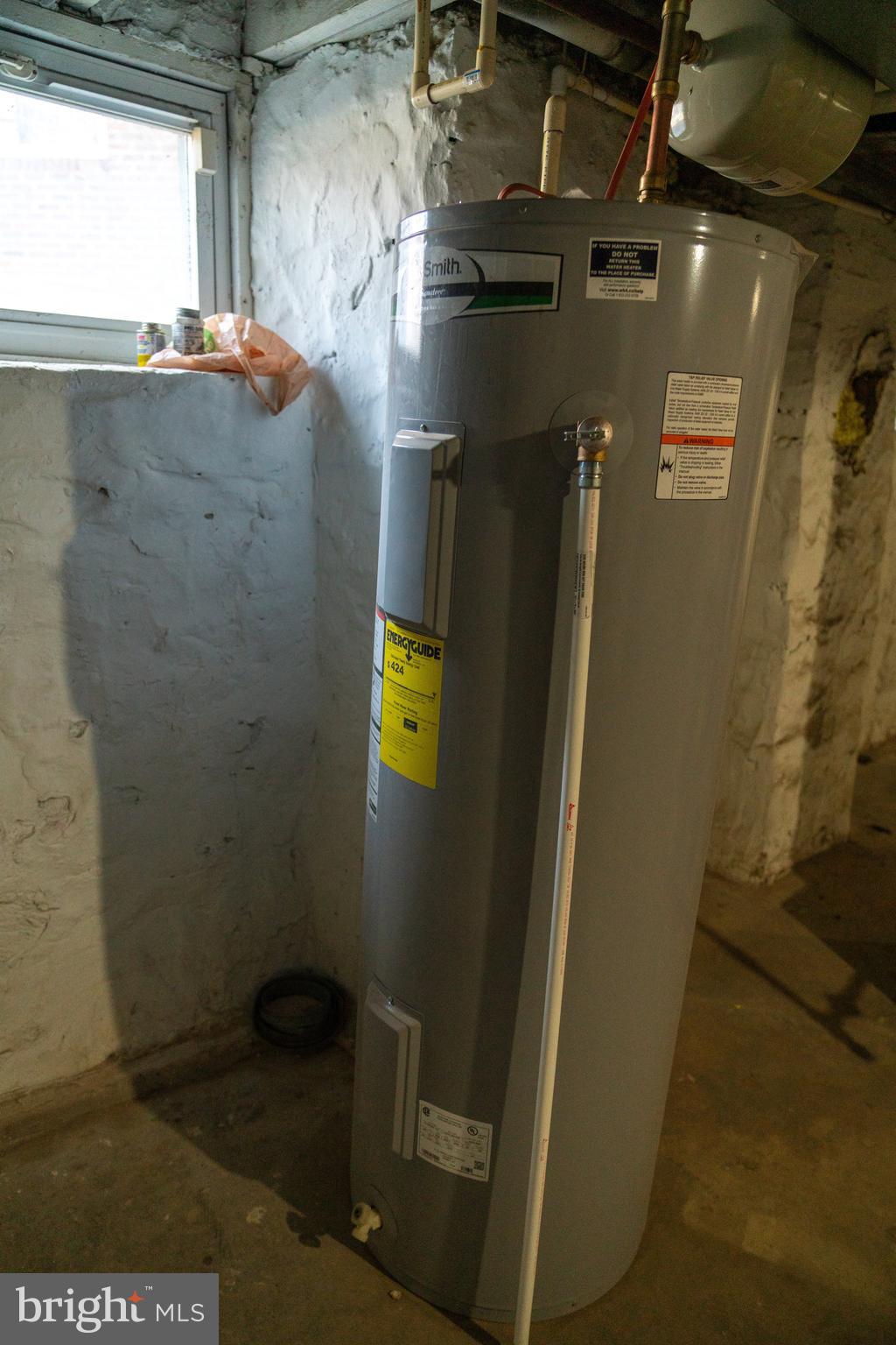 618 Wicklow Road Baltimore, MD 21229 - Photo 22 of 48 Water Heater
