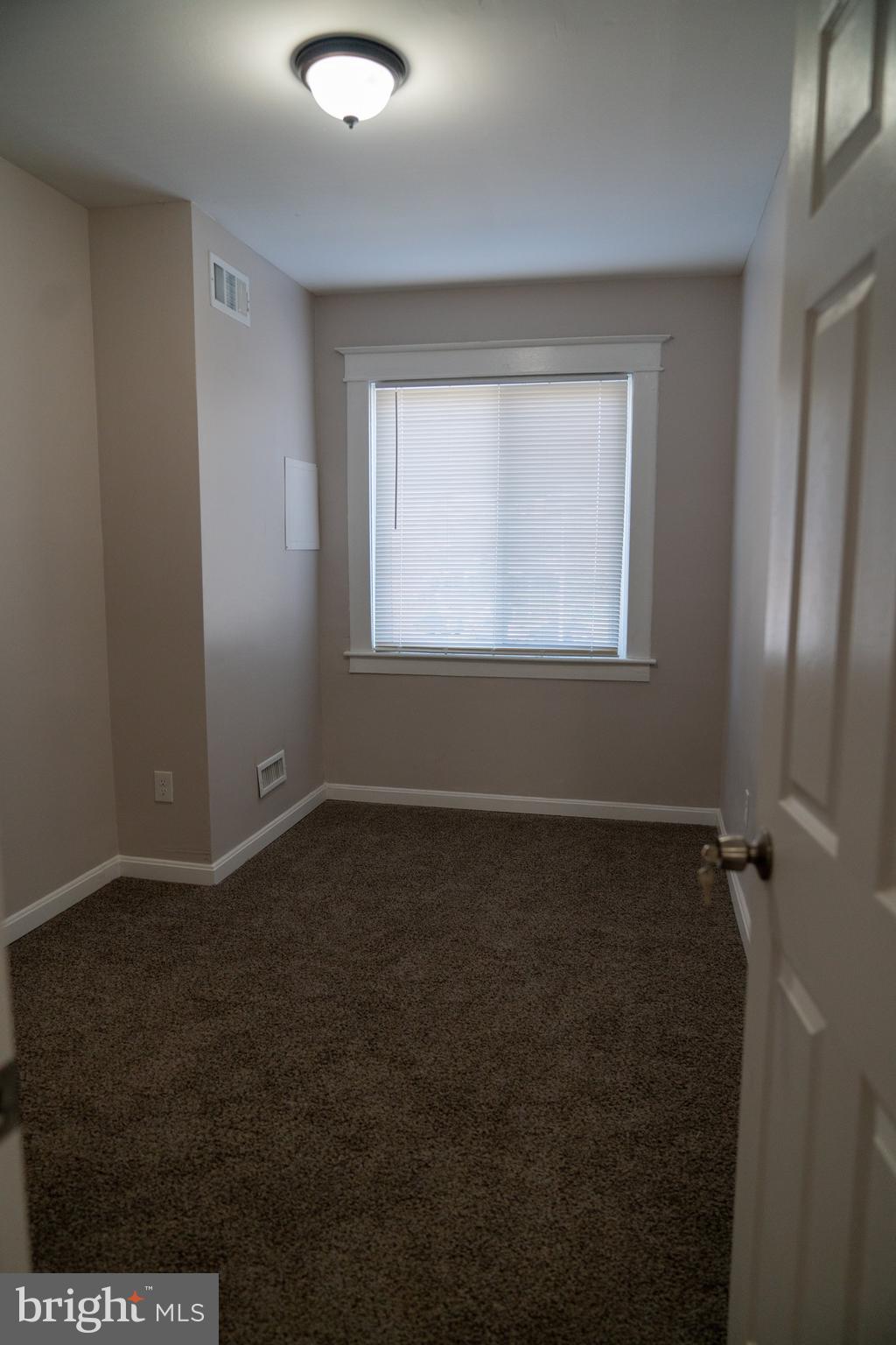 618 Wicklow Road Baltimore, MD 21229 - Photo 24 of 48 Den