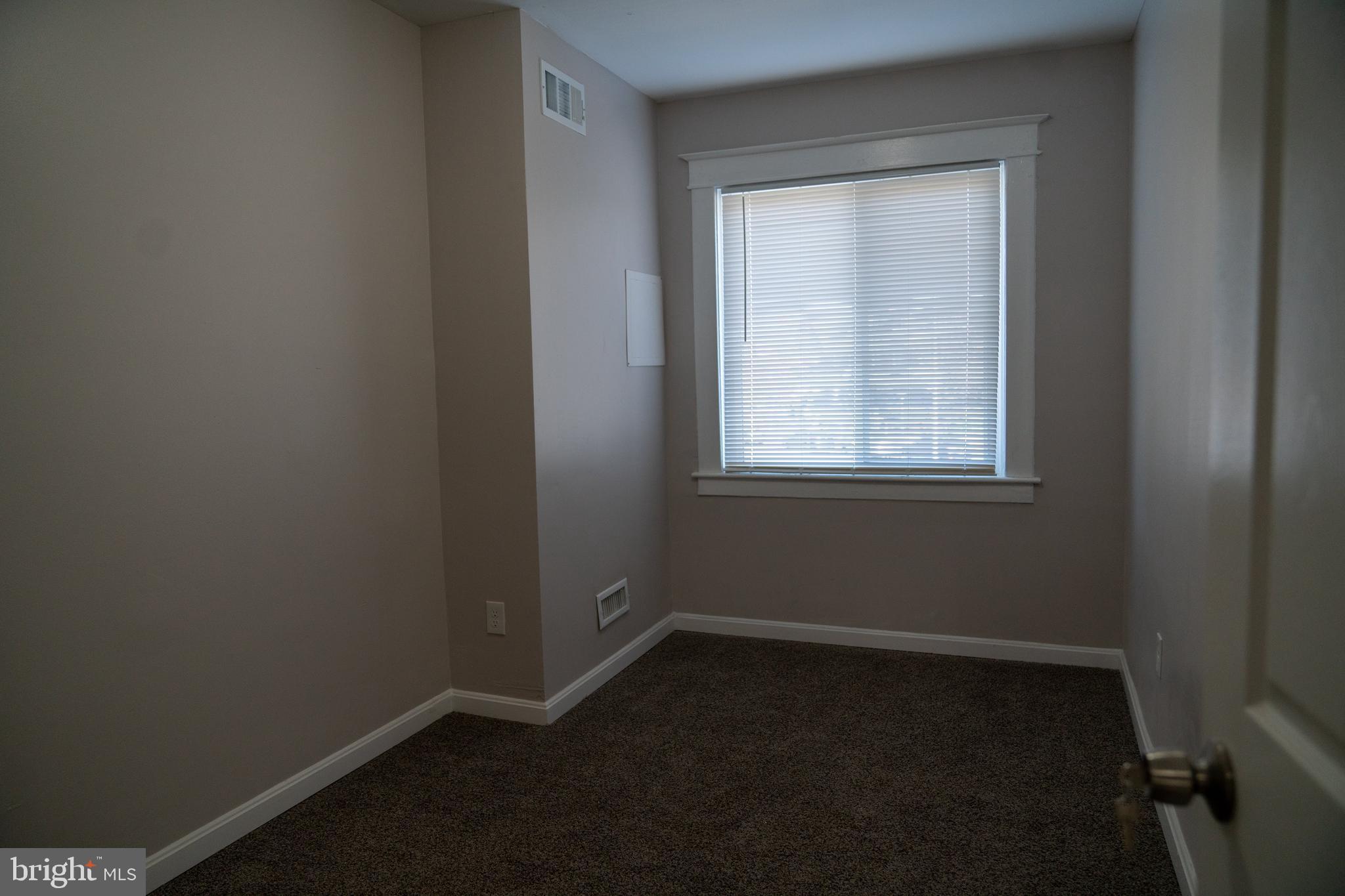 618 Wicklow Road Baltimore, MD 21229 - Photo 25 of 48 Den