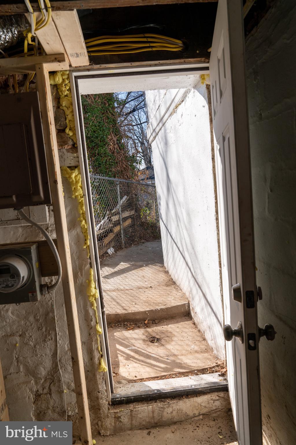 618 Wicklow Road Baltimore, MD 21229 - Photo 37 of 48 Outside Rear exit