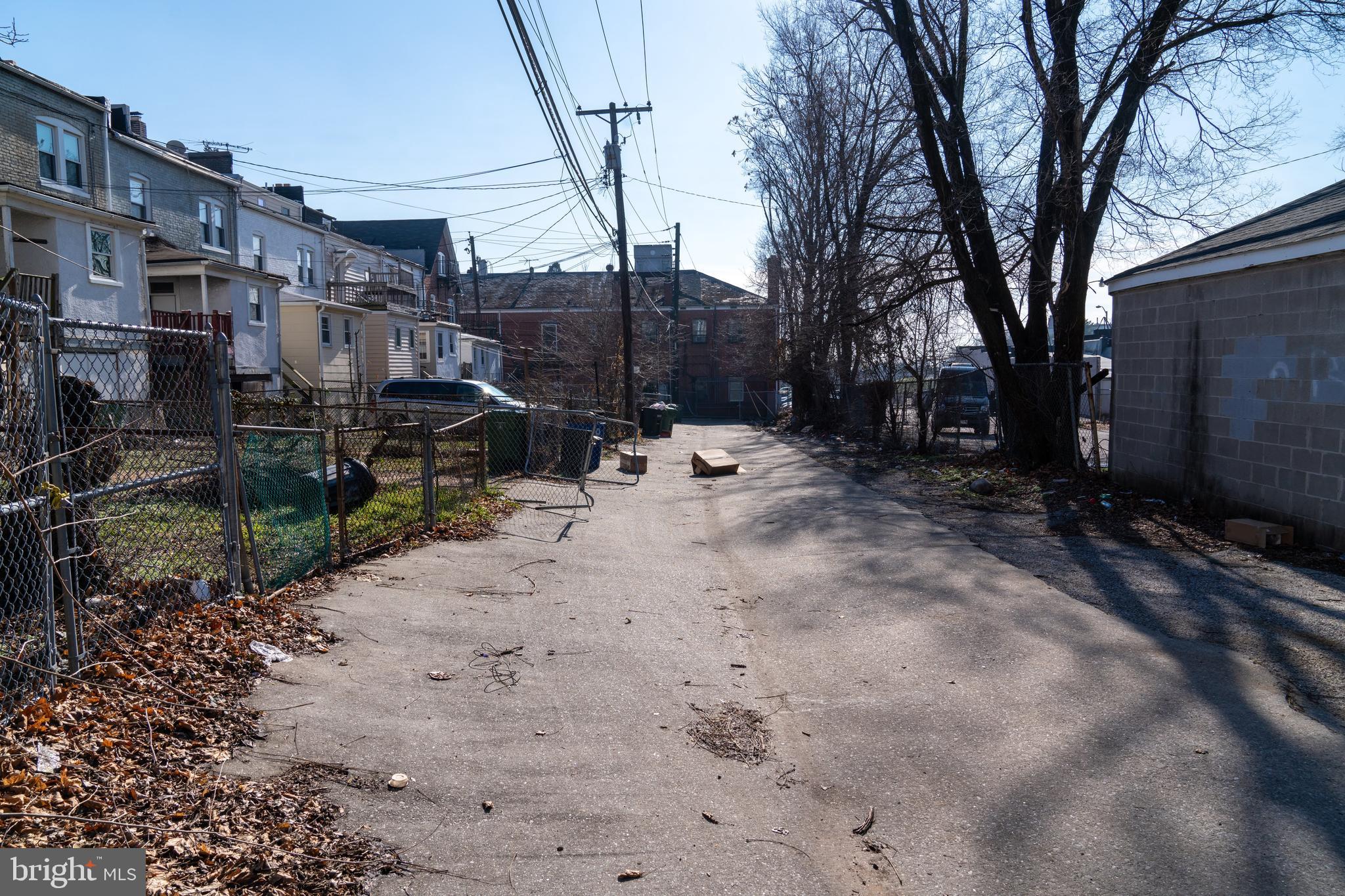 618 Wicklow Road Baltimore, MD 21229 - Photo 41 of 48