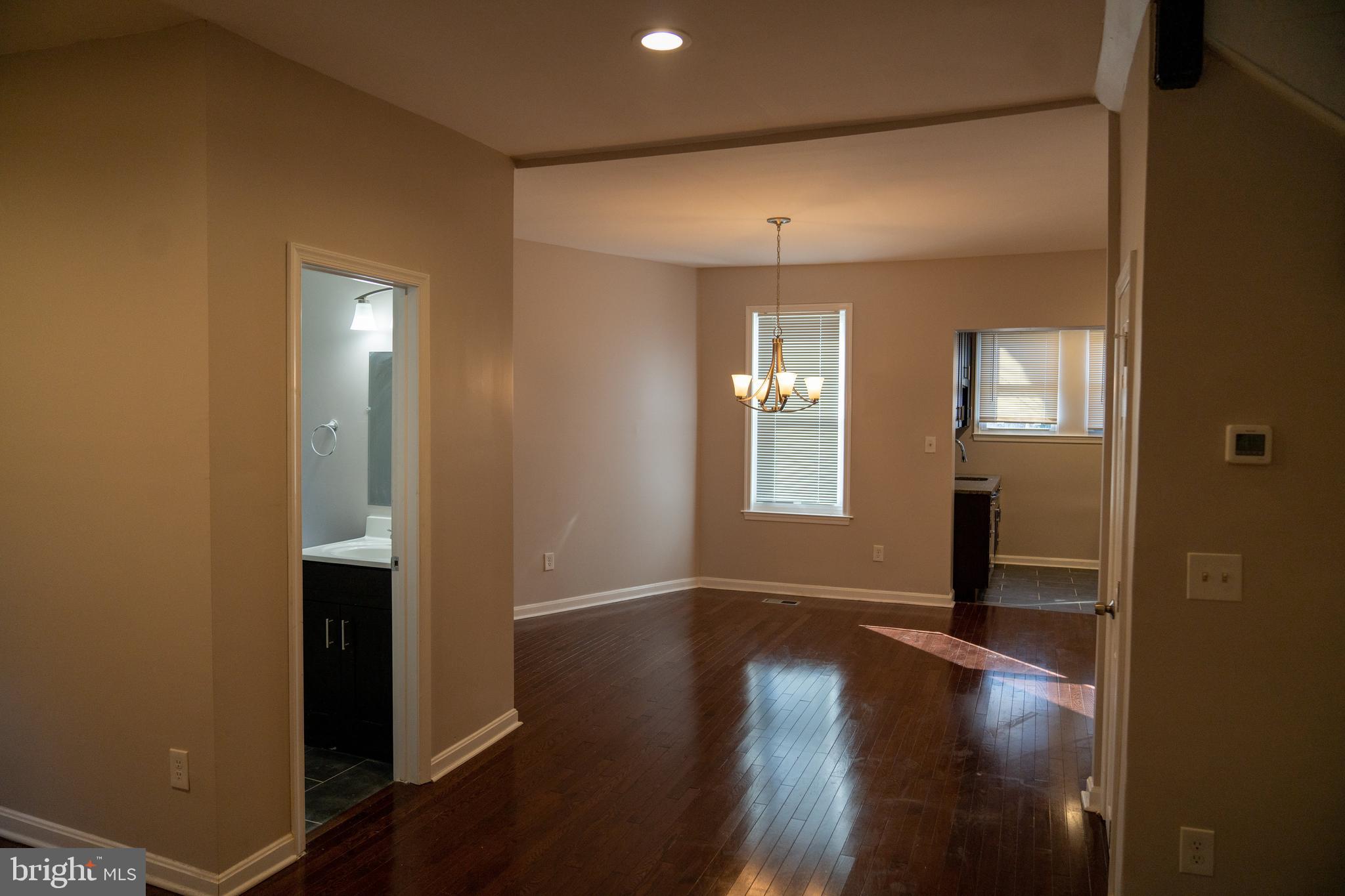 618 Wicklow Road Baltimore, MD 21229 - Photo 7 of 48 Main floor