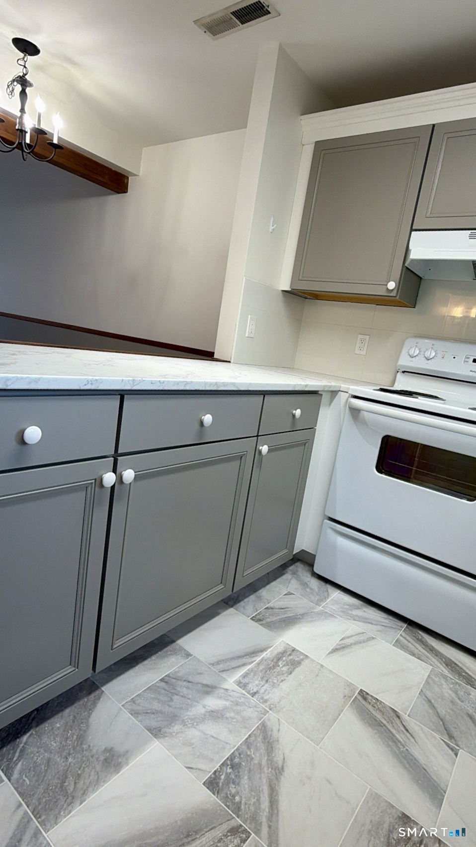 25 Cottage Street, Unit 202 Norwalk, CT 06855 - Photo 4 of 24 a close view of stove