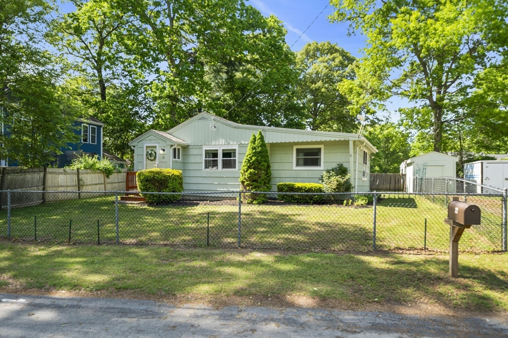 22 Madison Road Halifax, MA 02338 - Photo 1 of 27 Gallery Image 1