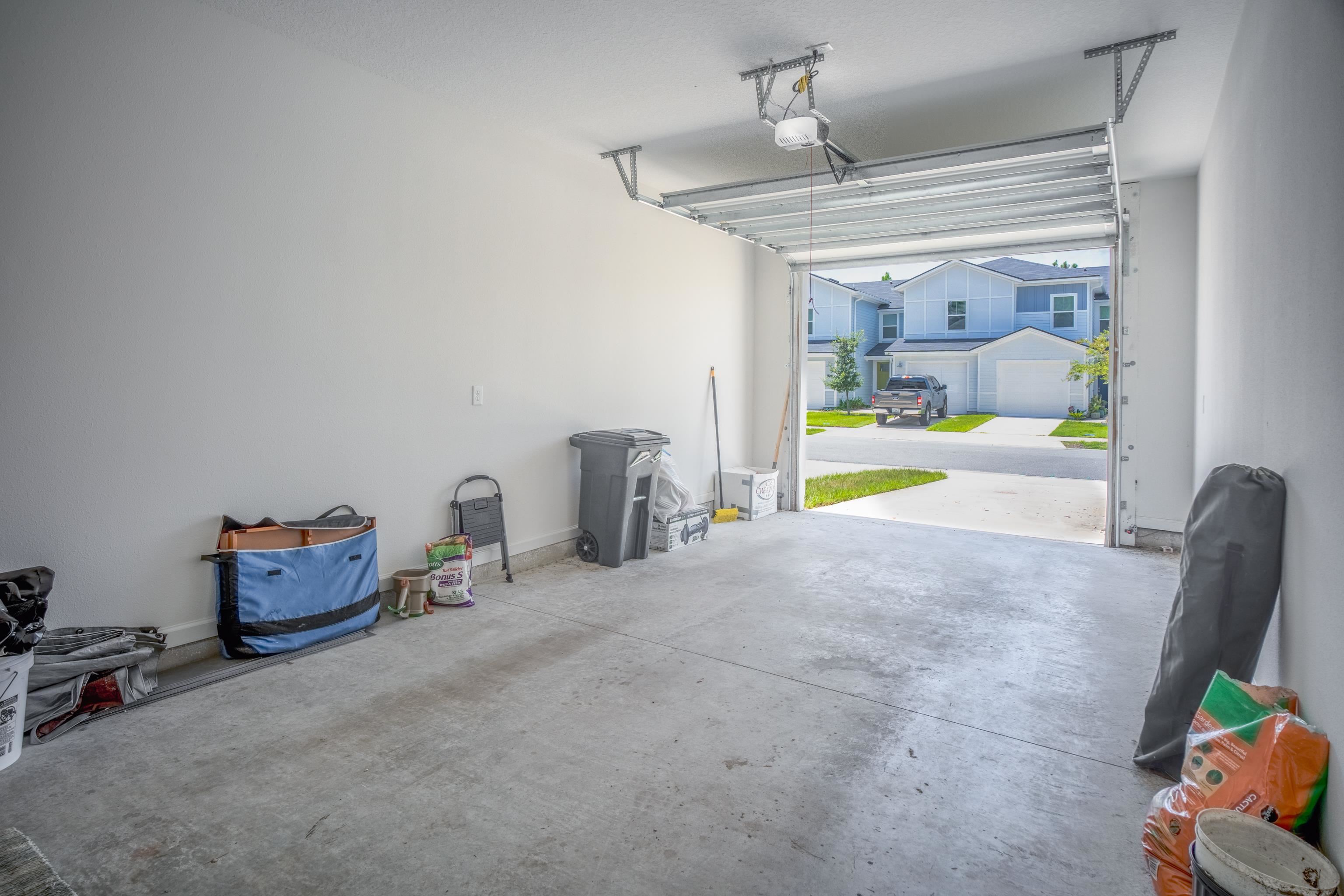 26 Ridge Lake Road St. Augustine, FL 32086 - Photo 21 of 27 a bedroom with furniture and a tub