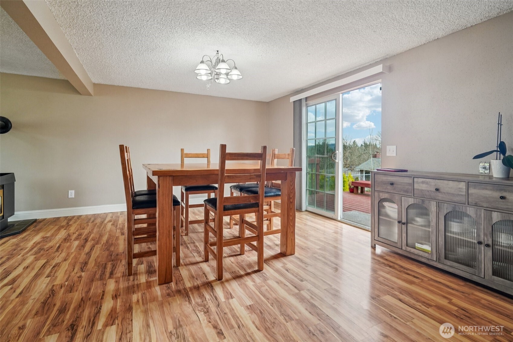 15720 120th Avenue Southeast Renton, WA 98058 - Photo 5 of 31