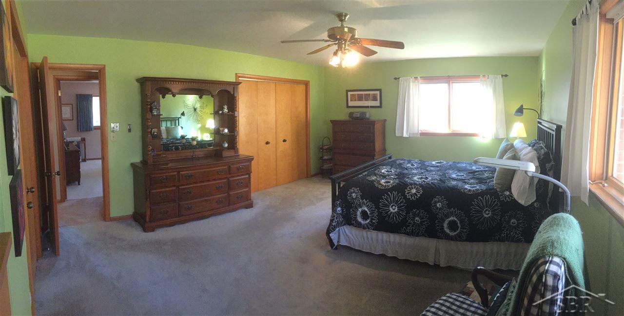 1920 Kennely Road Saginaw, MI 48609 - Photo 10 of 30 31269437-9.JPG