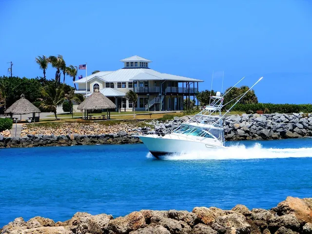 $315,000 | 348 Highway 1, Unit 23, Jupiter, FL 33477