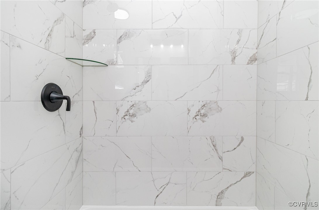 24 Hummingbird Lane Cumberland, VA 23040 - Photo 19 of 38 a bathroom with a shower